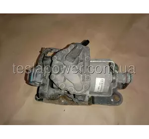 Вакуумний насос Тесла Модель С Tesla Model S 6006359-00-A
